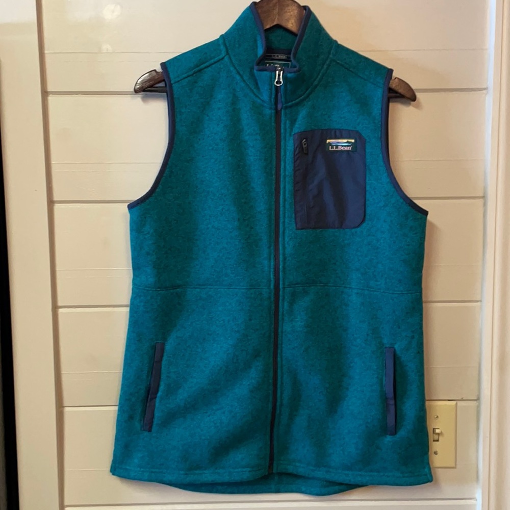 LL Bean Green Full Zip Vest Size M.